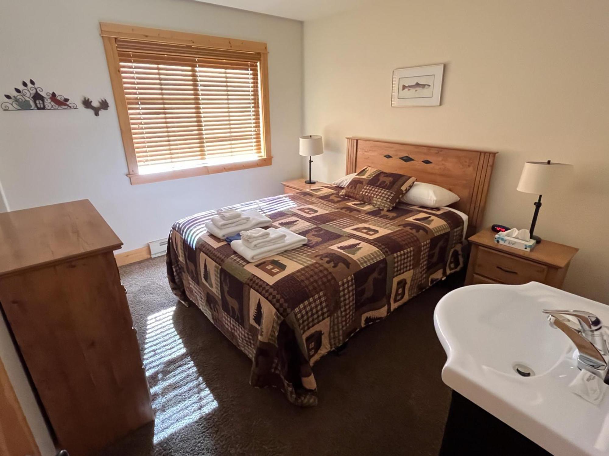 Cabin 28 Almont 外观 照片